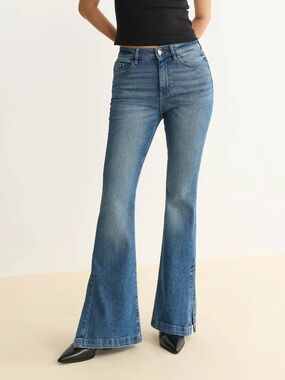 Warp + Weft MIA Flare in Rowdy